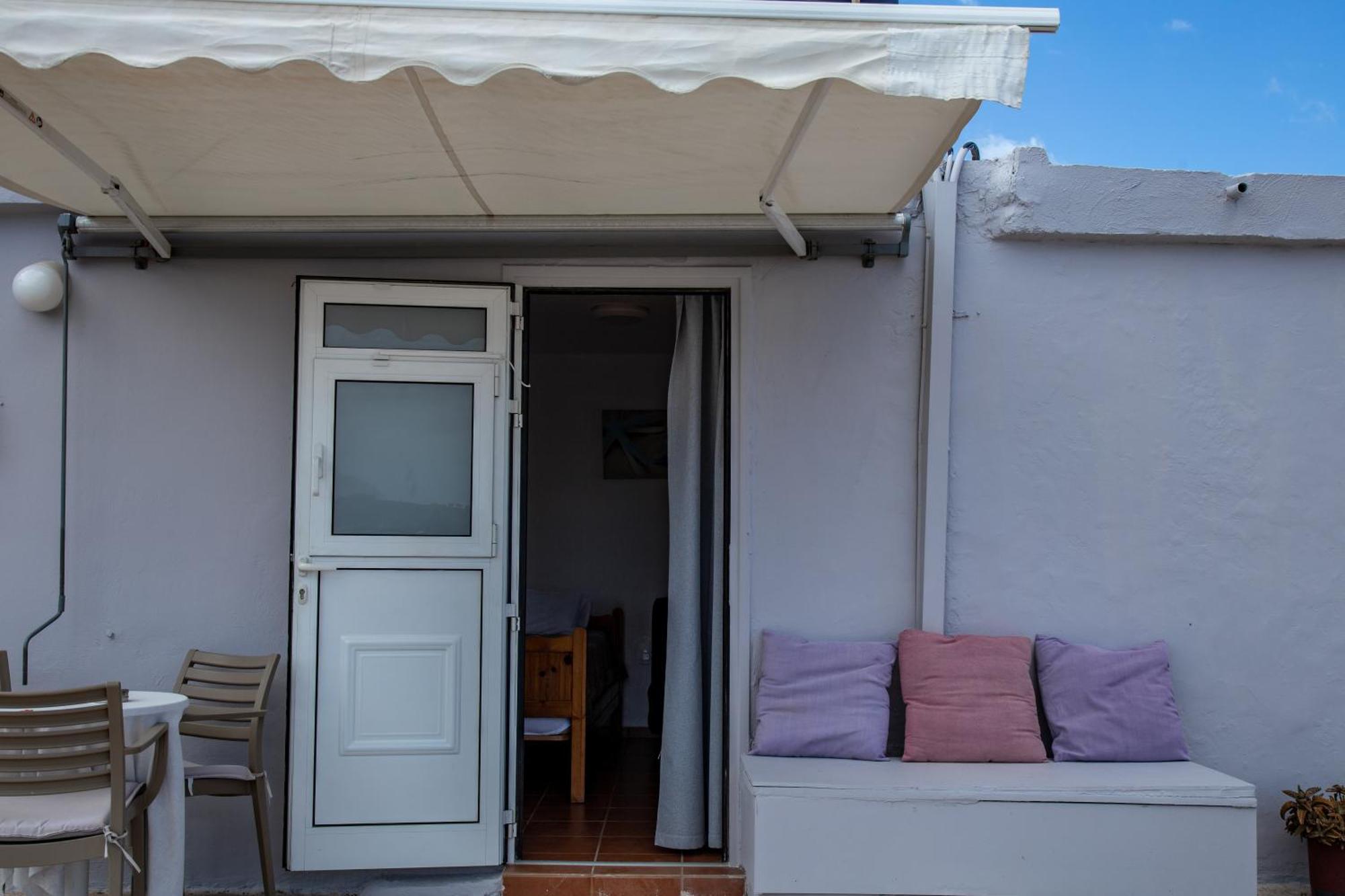 Nefeli Rooms Agia Marina Exterior foto