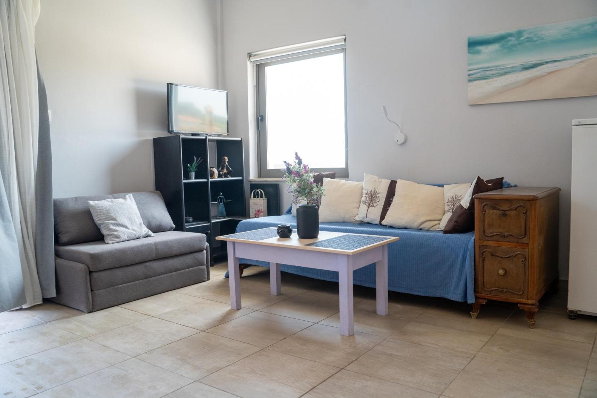Nefeli Rooms Agia Marina Exterior foto